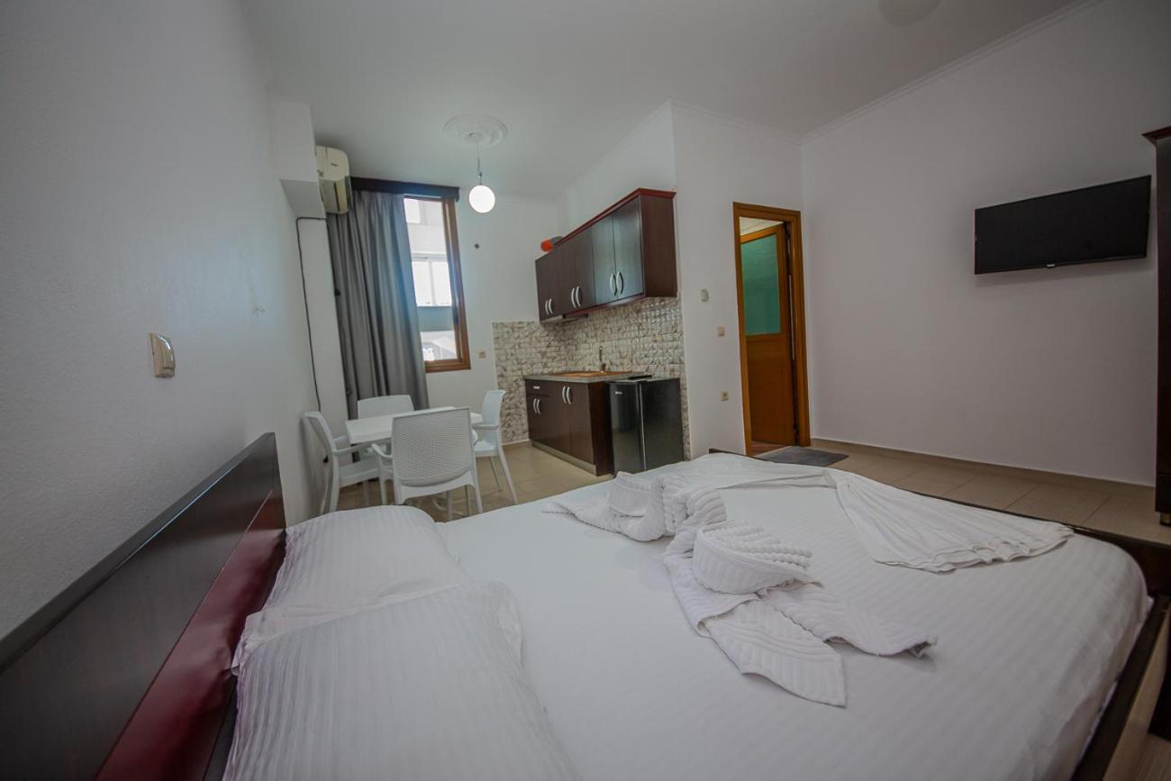 Hotel Landi Ksamil Exterior foto